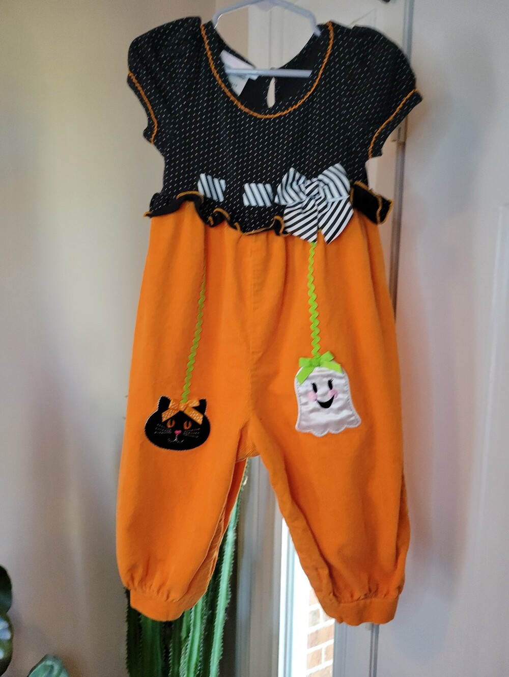 Bonnie Baby Halloween Cat Gost Orange One Piece, Size Toddler 24 Months